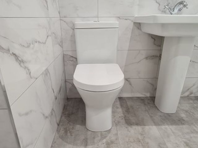 shower-rooms (3)-kireth-ai
